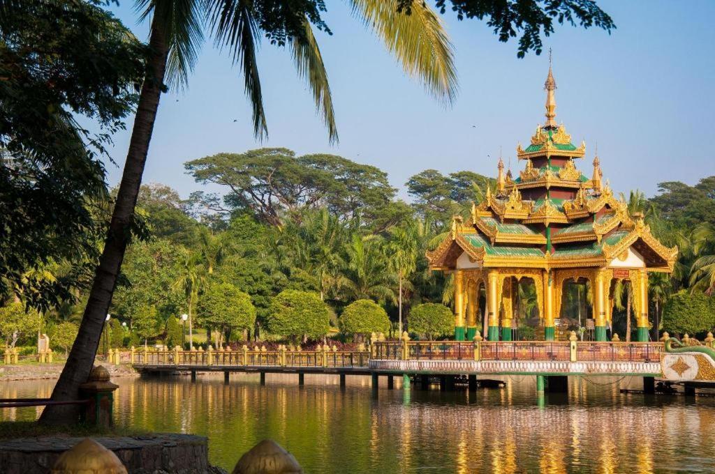 Royal Khattar Hotel Yangon Exterior foto